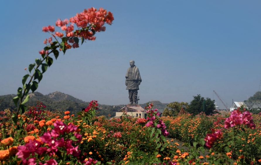 valley of flowers at statue of unity